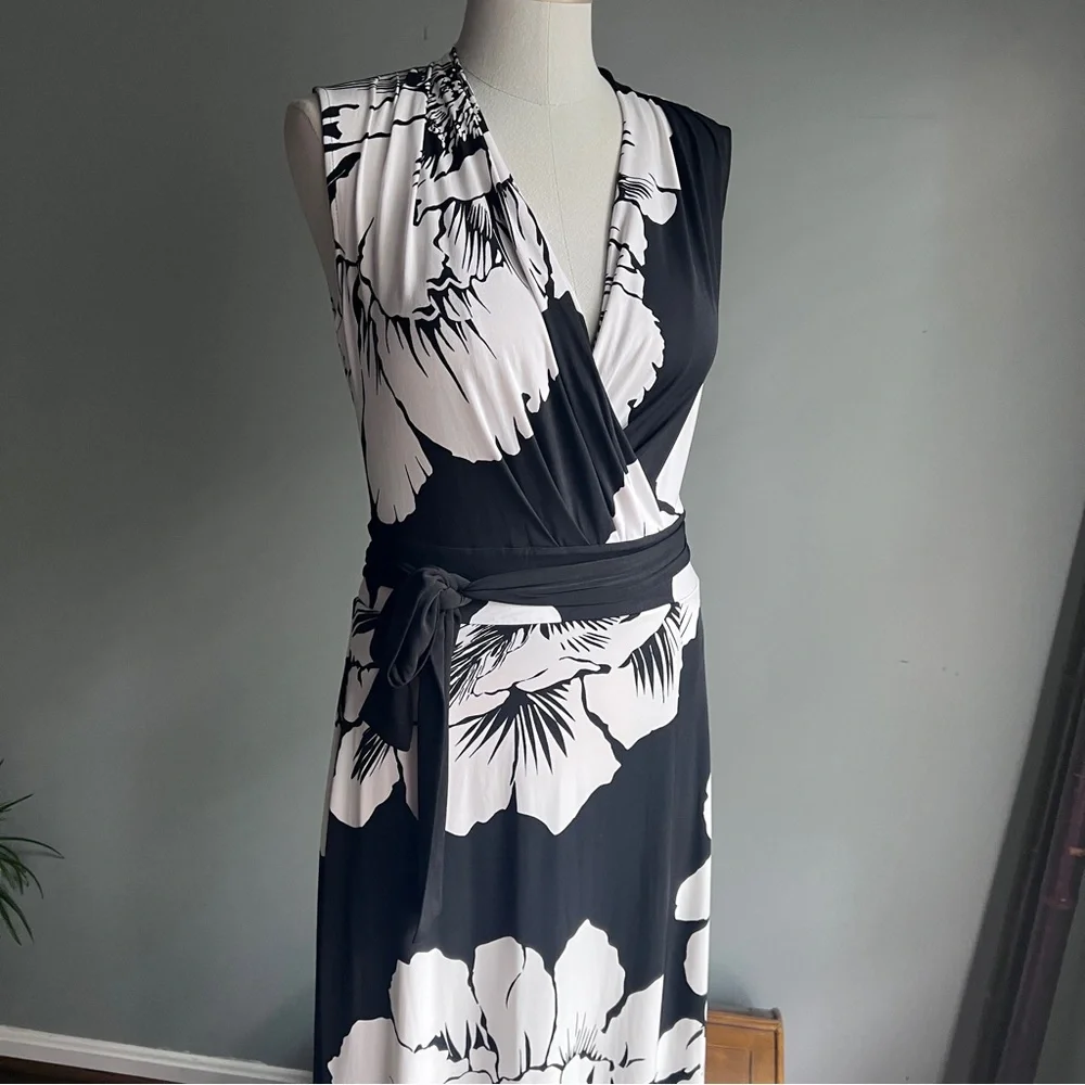 New York & Company stretch black and white floral print maxi dress size small - Picture 4 of 10